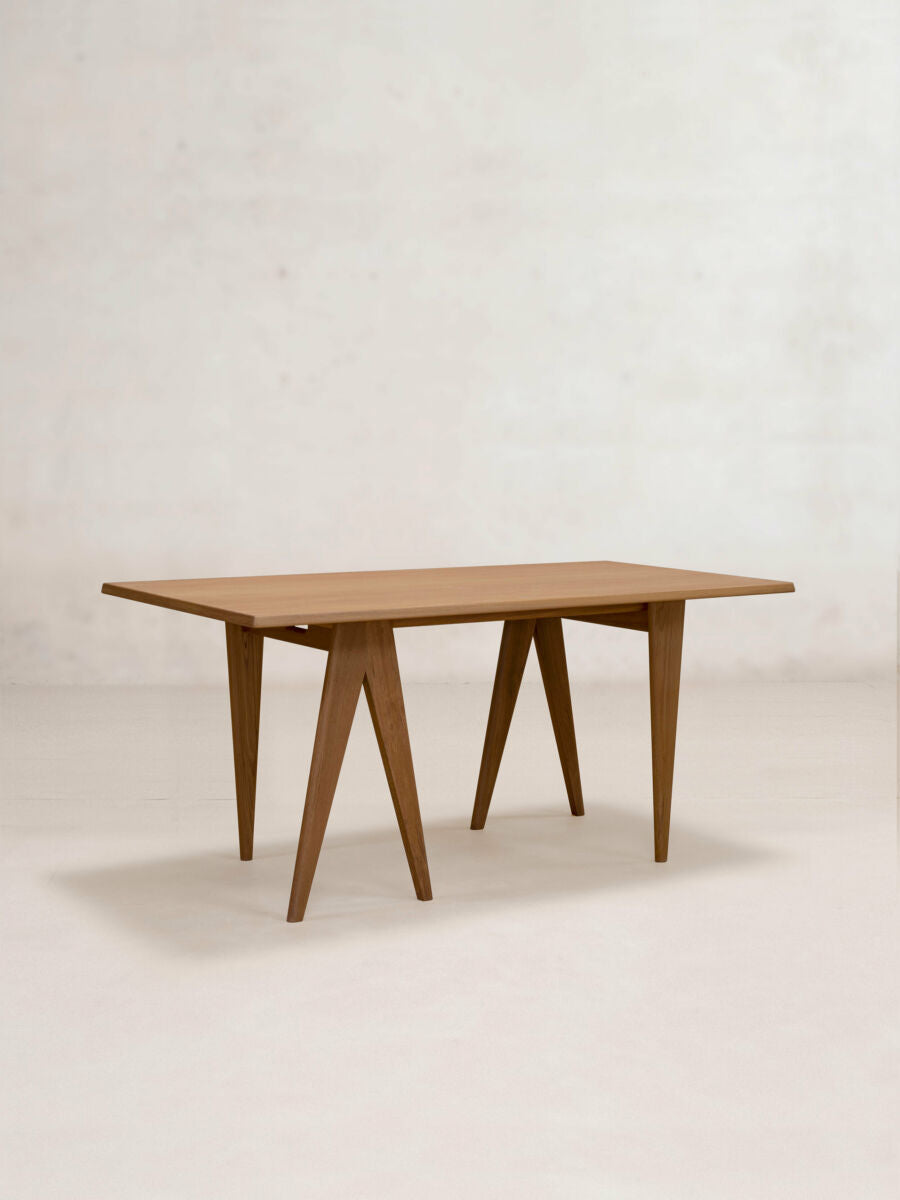 x+l 06 Trestle Table