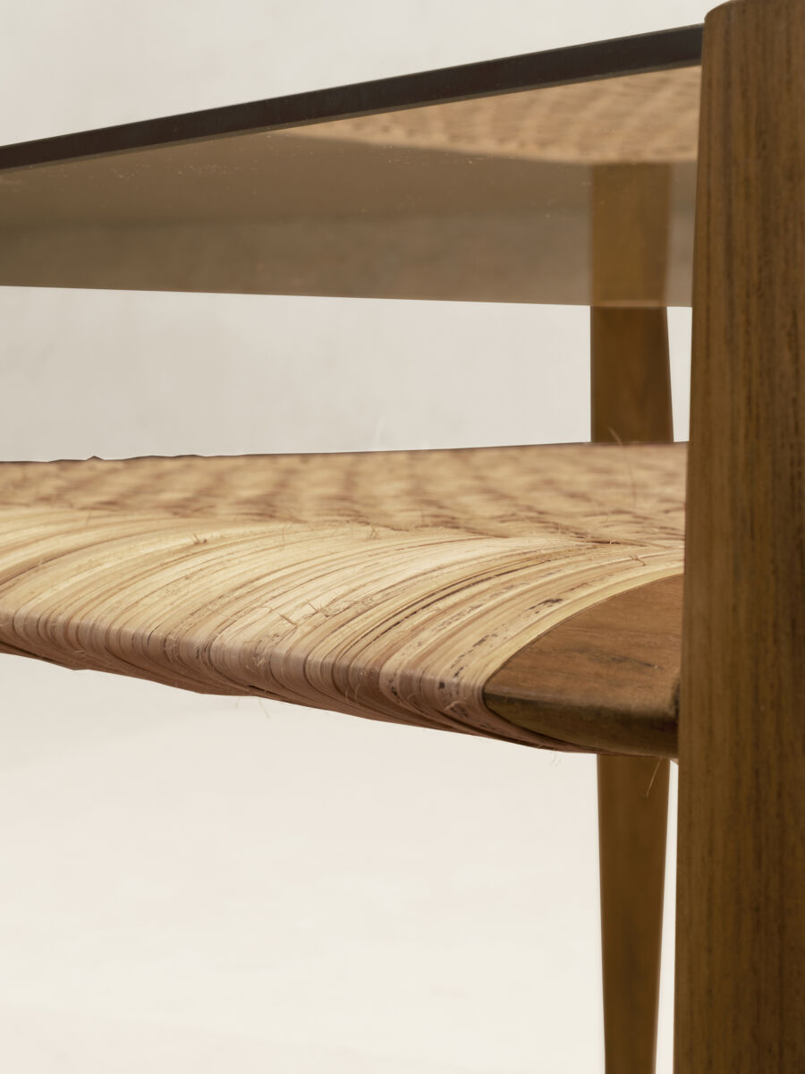 PHANTOM HANDS - Tangāli Side Table - Tempo