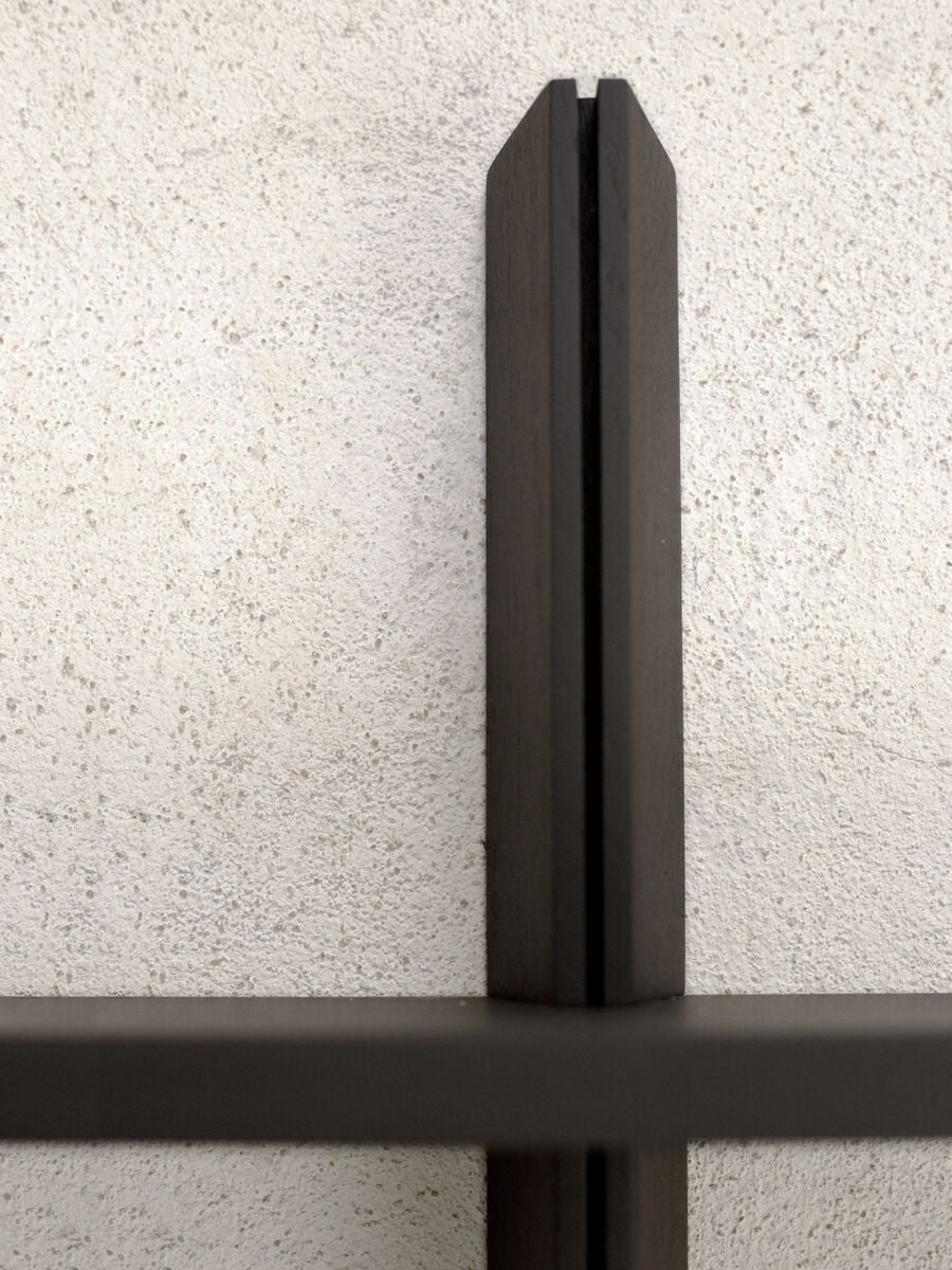 PHANTOM HANDS - DW 02 Bookshelf - Tempo