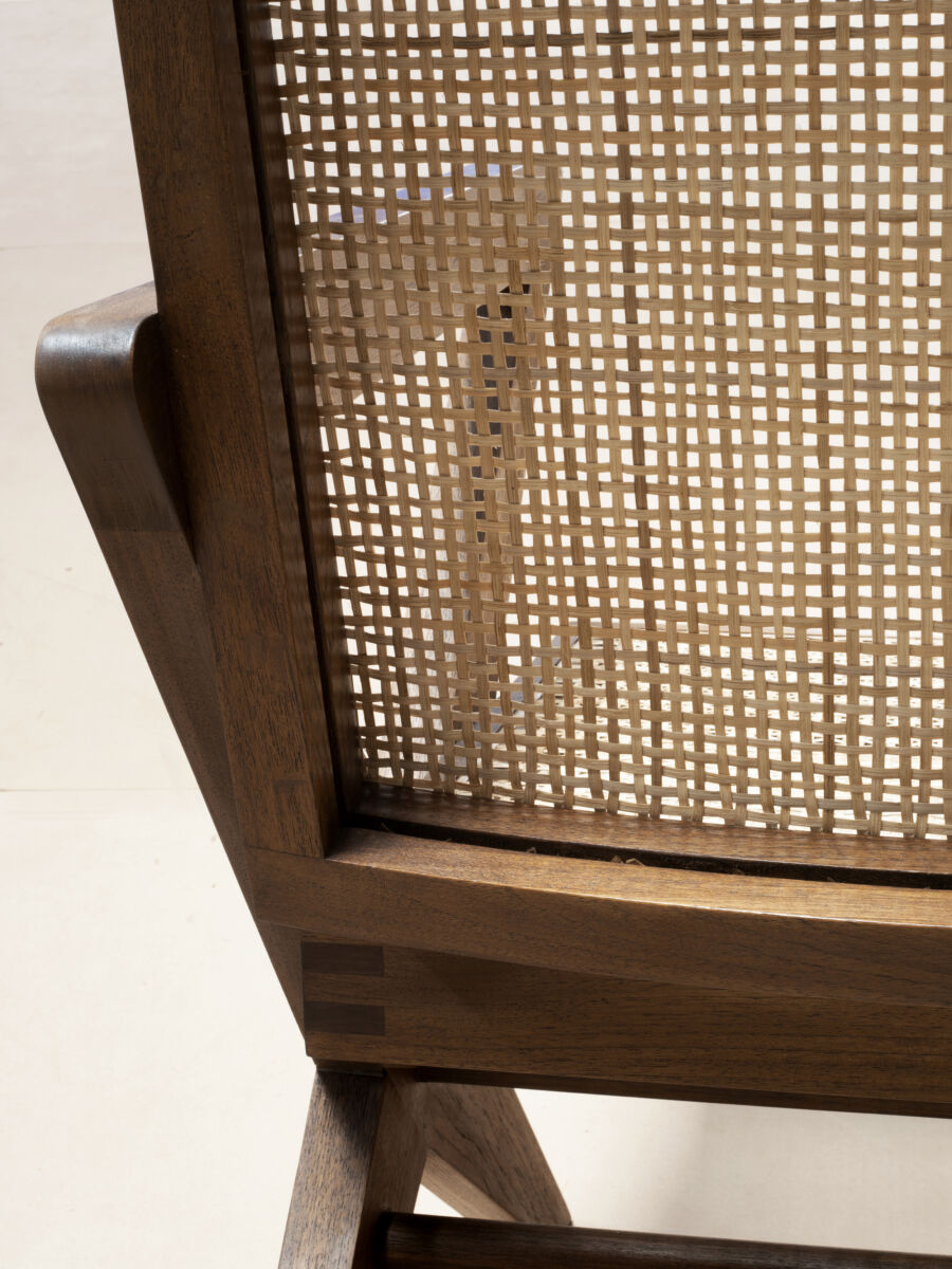 PHANTOM HANDS - Cross Easy Chair - Tempo