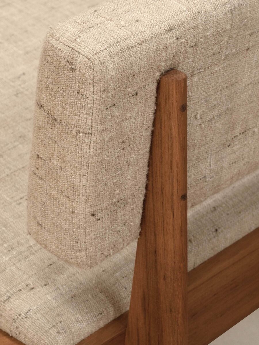 PHANTOM HANDS - x+l 11 Lounge Chair (Silk 'Sivan' Fabric) - Tempo