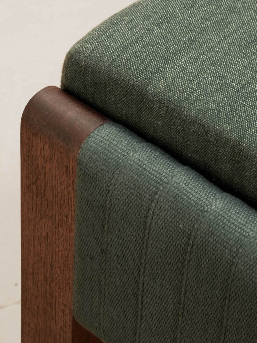 PHANTOM HANDS - Niwar Ottoman (Wide - for the Sofa) - Tempo