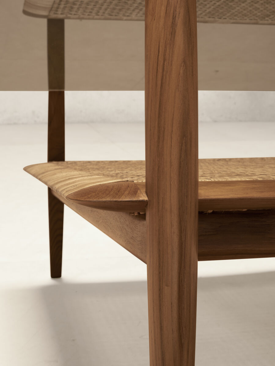 PHANTOM HANDS - Tangāli Coffee Table - Tempo