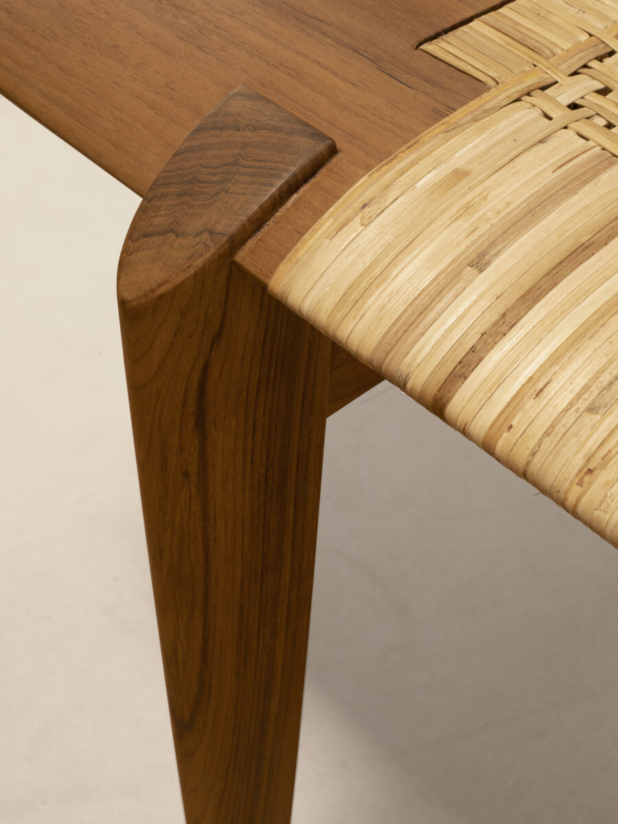 PHANTOM HANDS - Tangāli Day Bed - Tempo