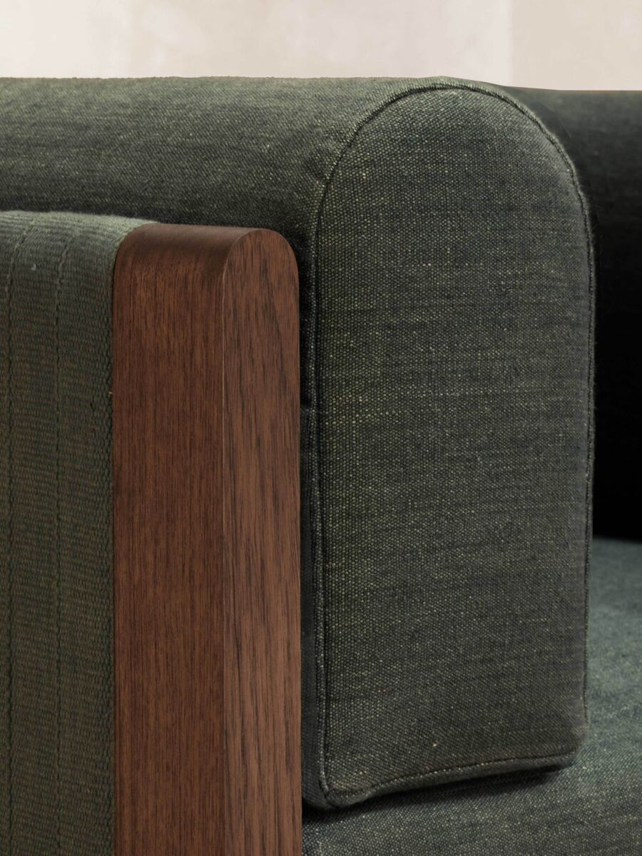 PHANTOM HANDS - Niwar Sofa (Single Seater) - Tempo