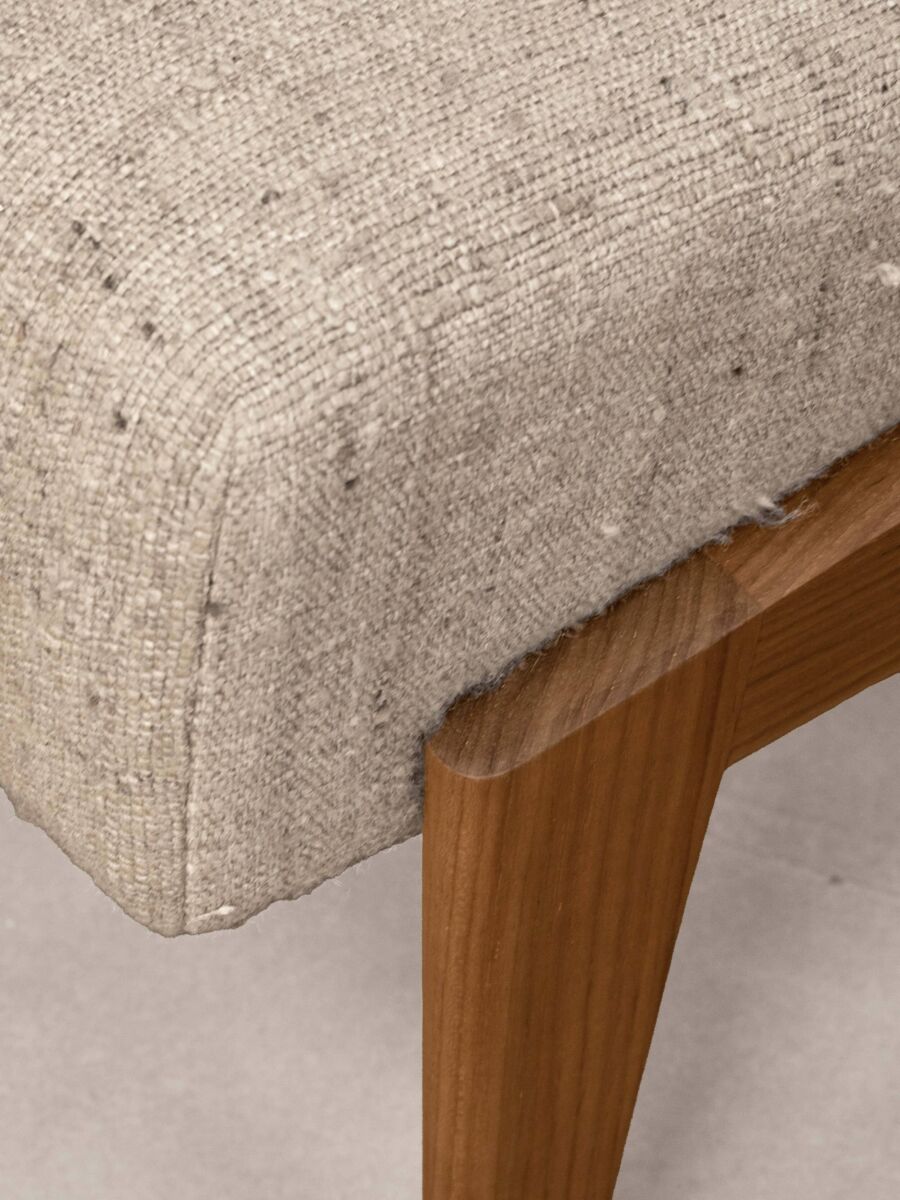 PHANTOM HANDS - x+l 11 Lounge Chair (Silk 'Sivan' Fabric) - Tempo