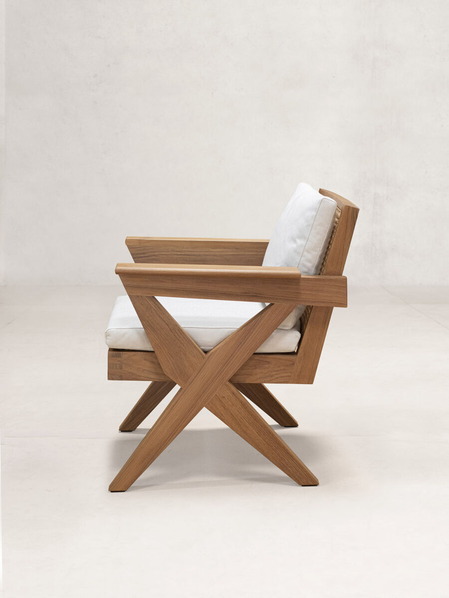 PHANTOM HANDS - AP Lounge Chair - Tempo