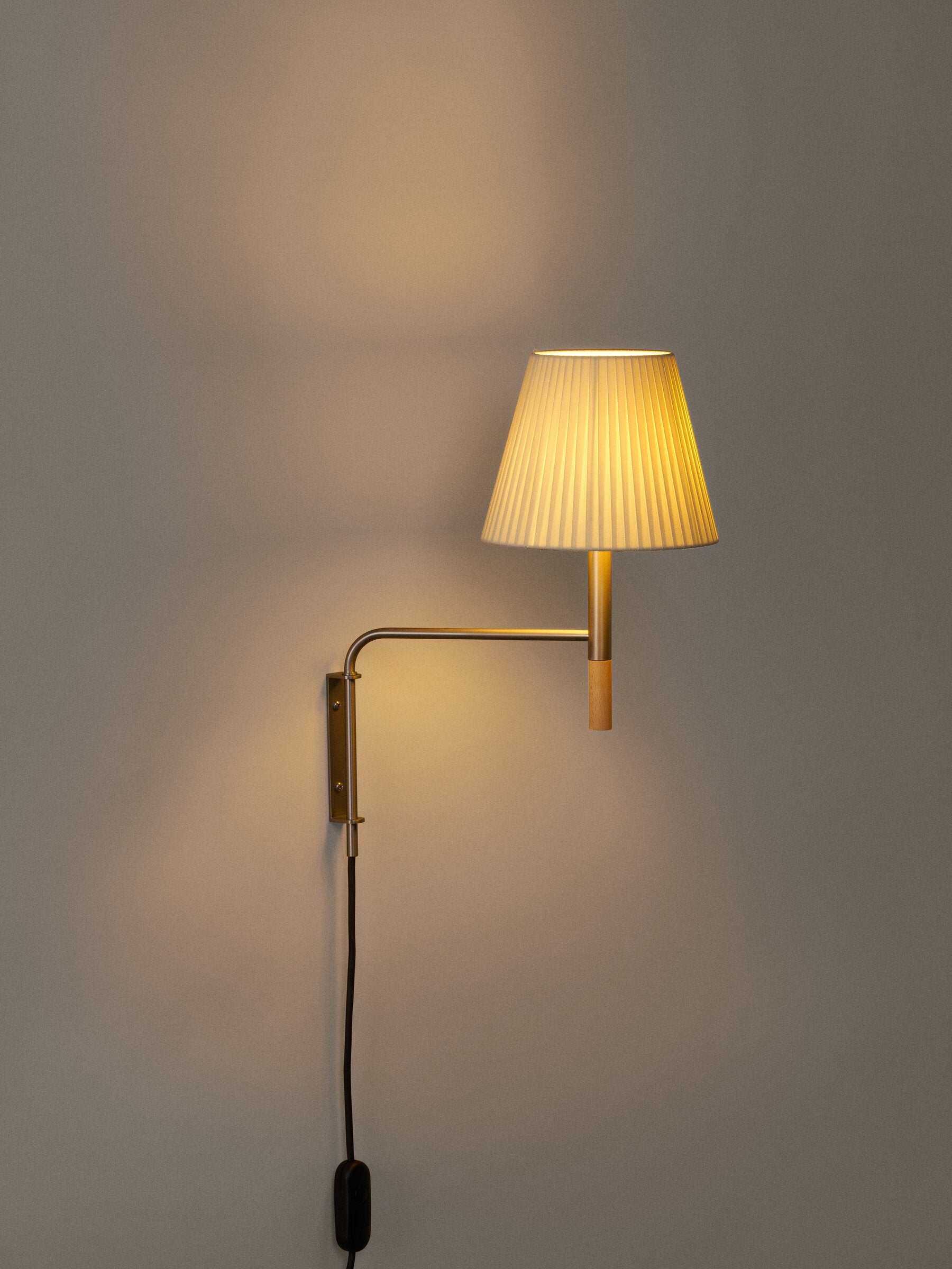 SANTA & COLE - BC Wall Lamp - Tempo