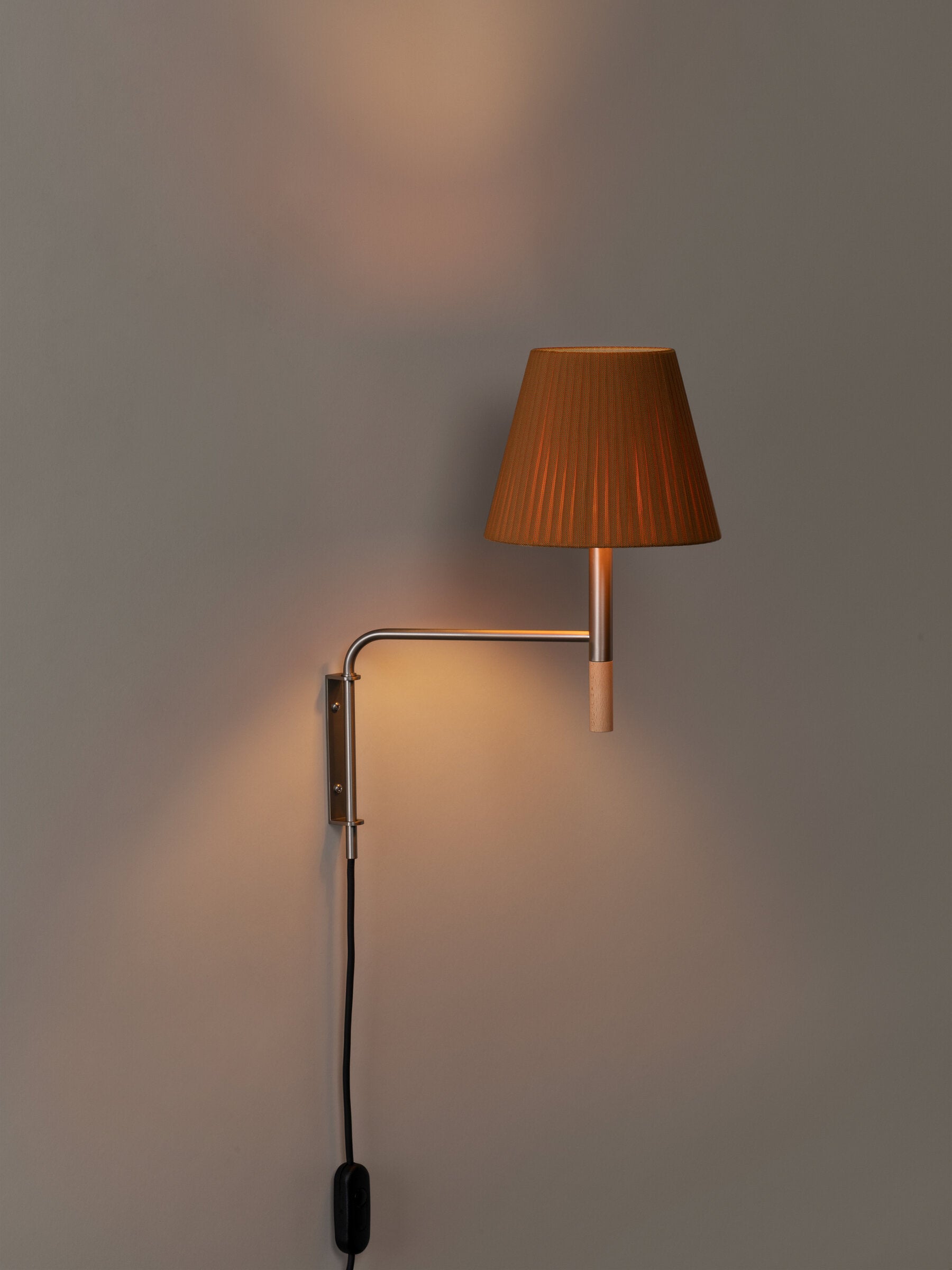 SANTA & COLE - BC Wall Lamp - Tempo