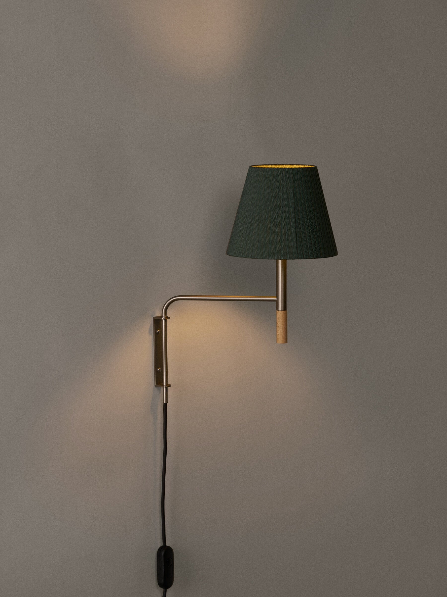 SANTA & COLE - BC Wall Lamp - Tempo