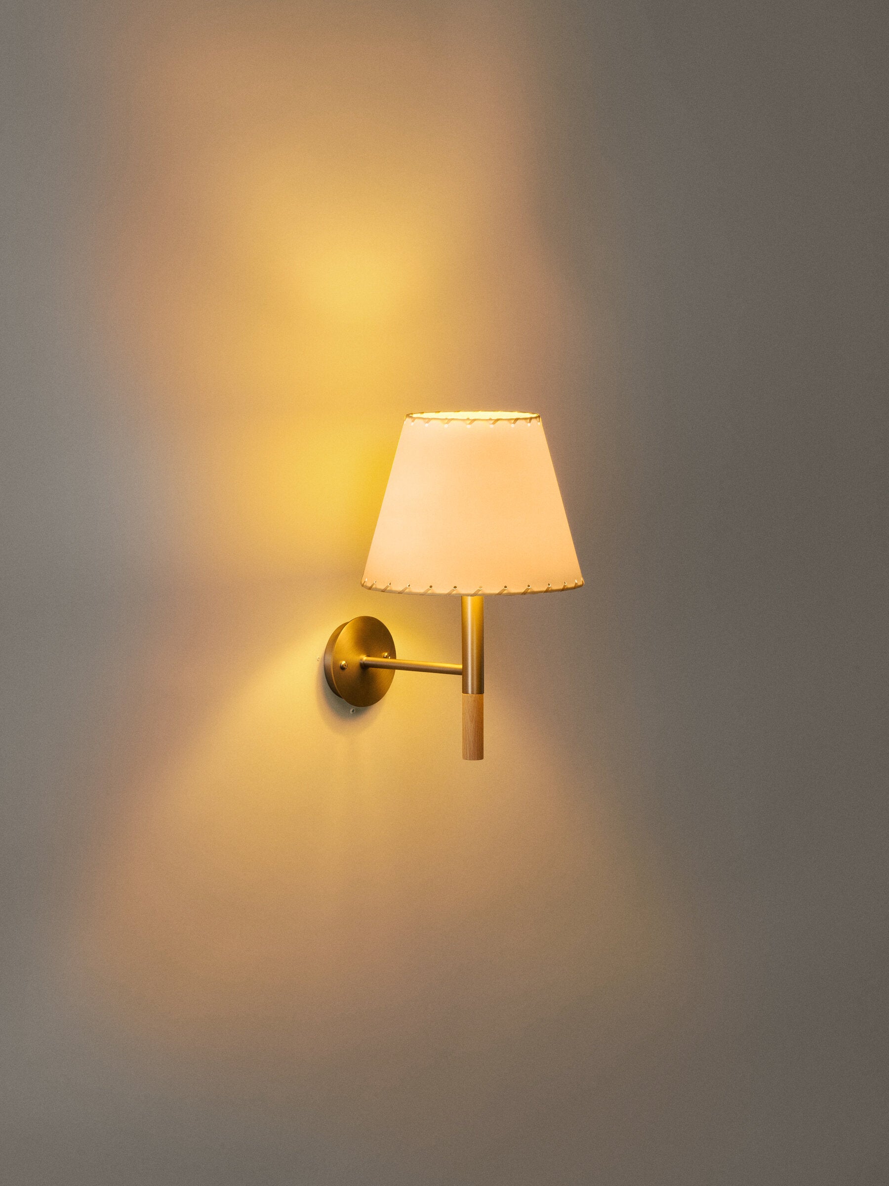 SANTA & COLE - BC Wall Lamp - Tempo