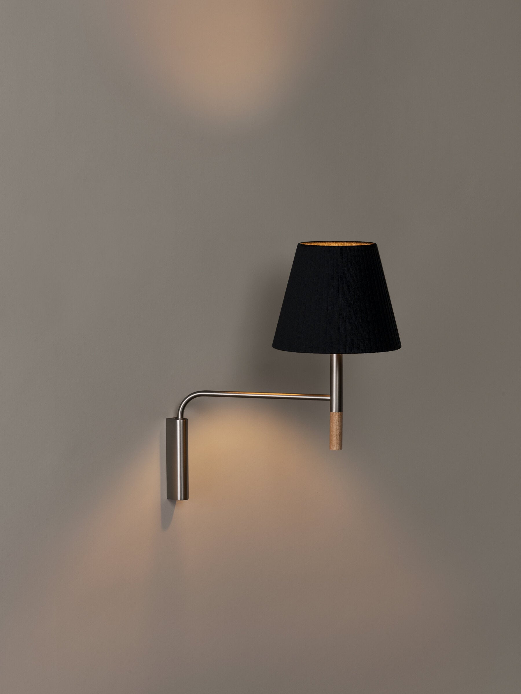 SANTA & COLE - BC Wall Lamp - Tempo