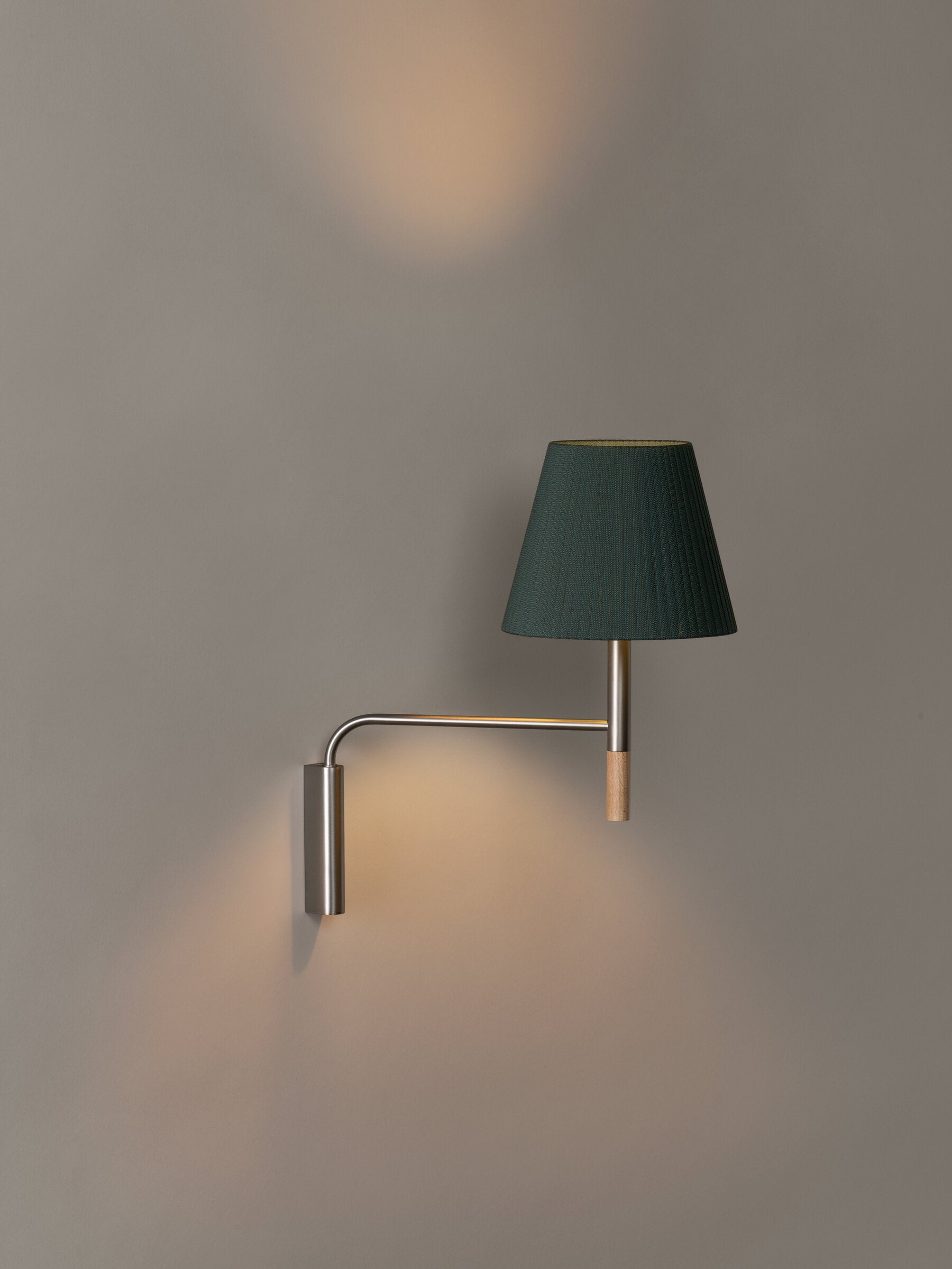 SANTA & COLE - BC Wall Lamp - Tempo