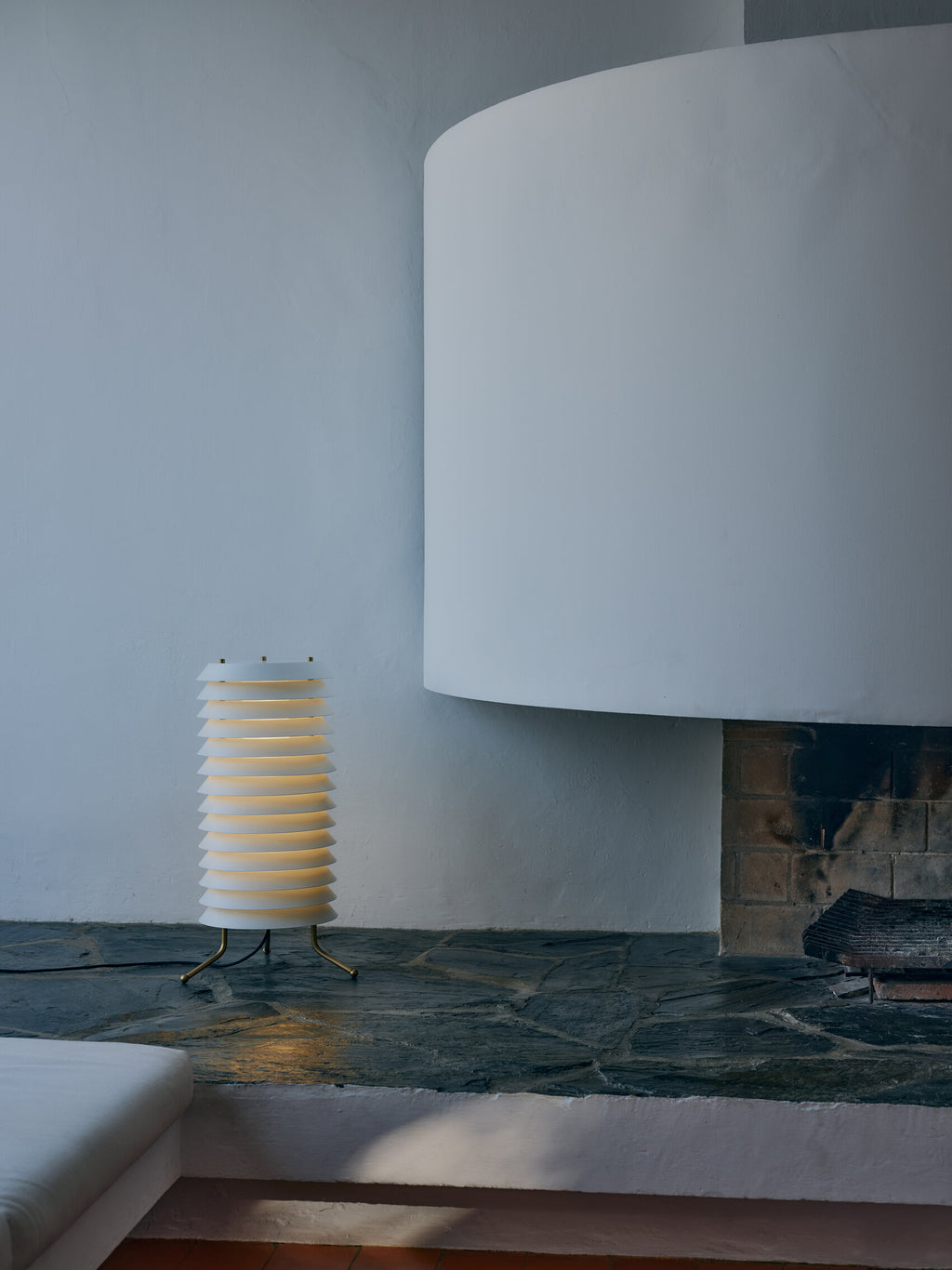 SANTA & COLE - Maija Floor Lamp - Tempo