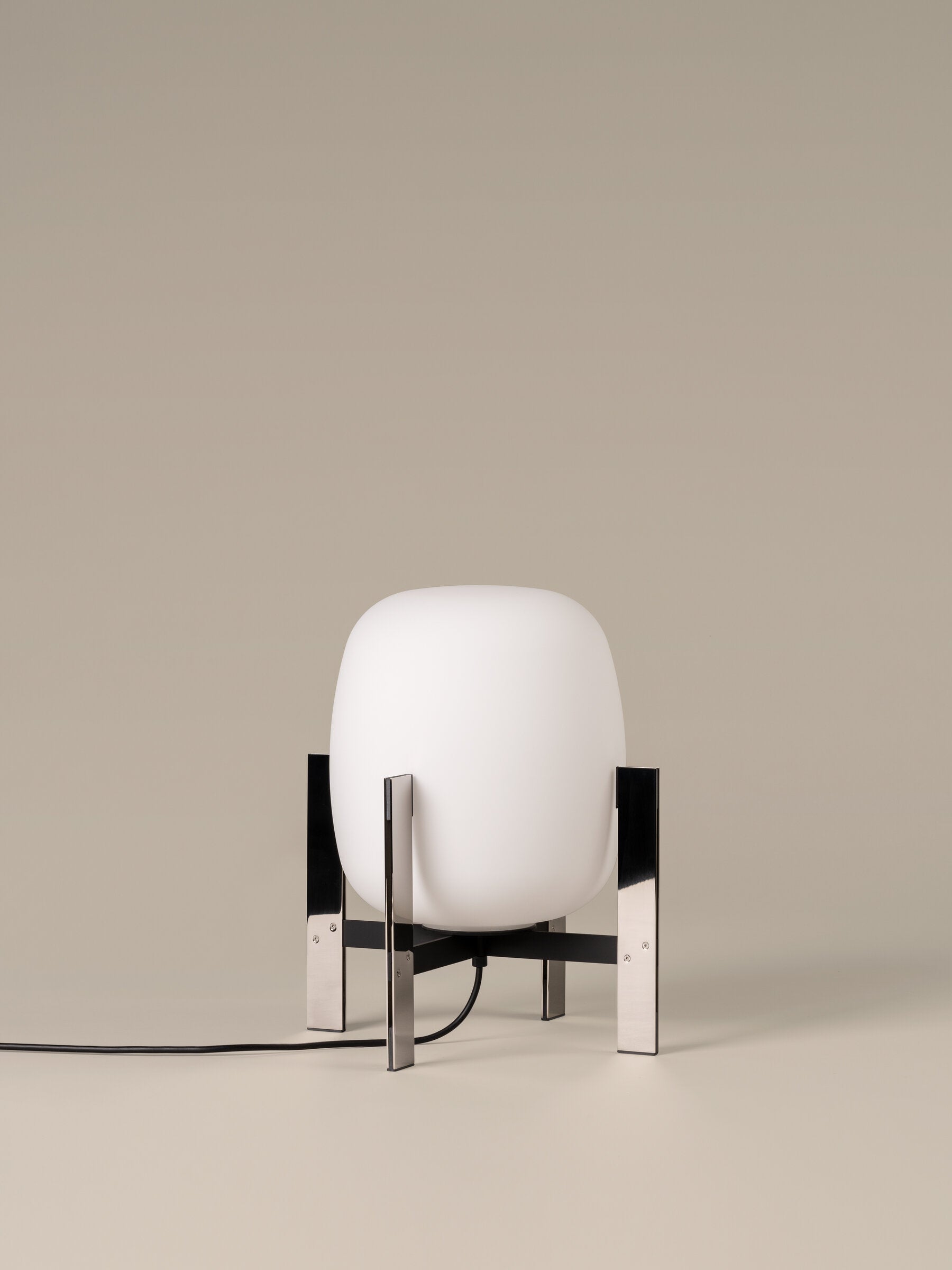 Cesta Metálica Table Lamp