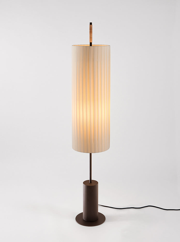 Dórica Stehlampe