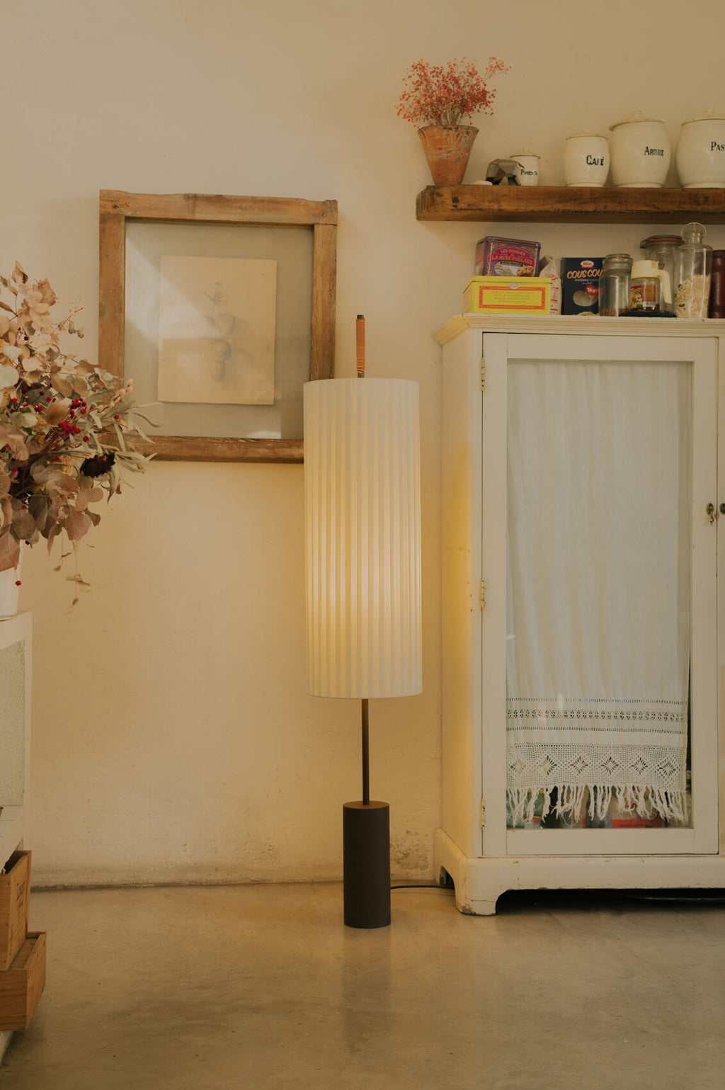 SANTA & COLE - Dórica Floor Lamp - Tempo