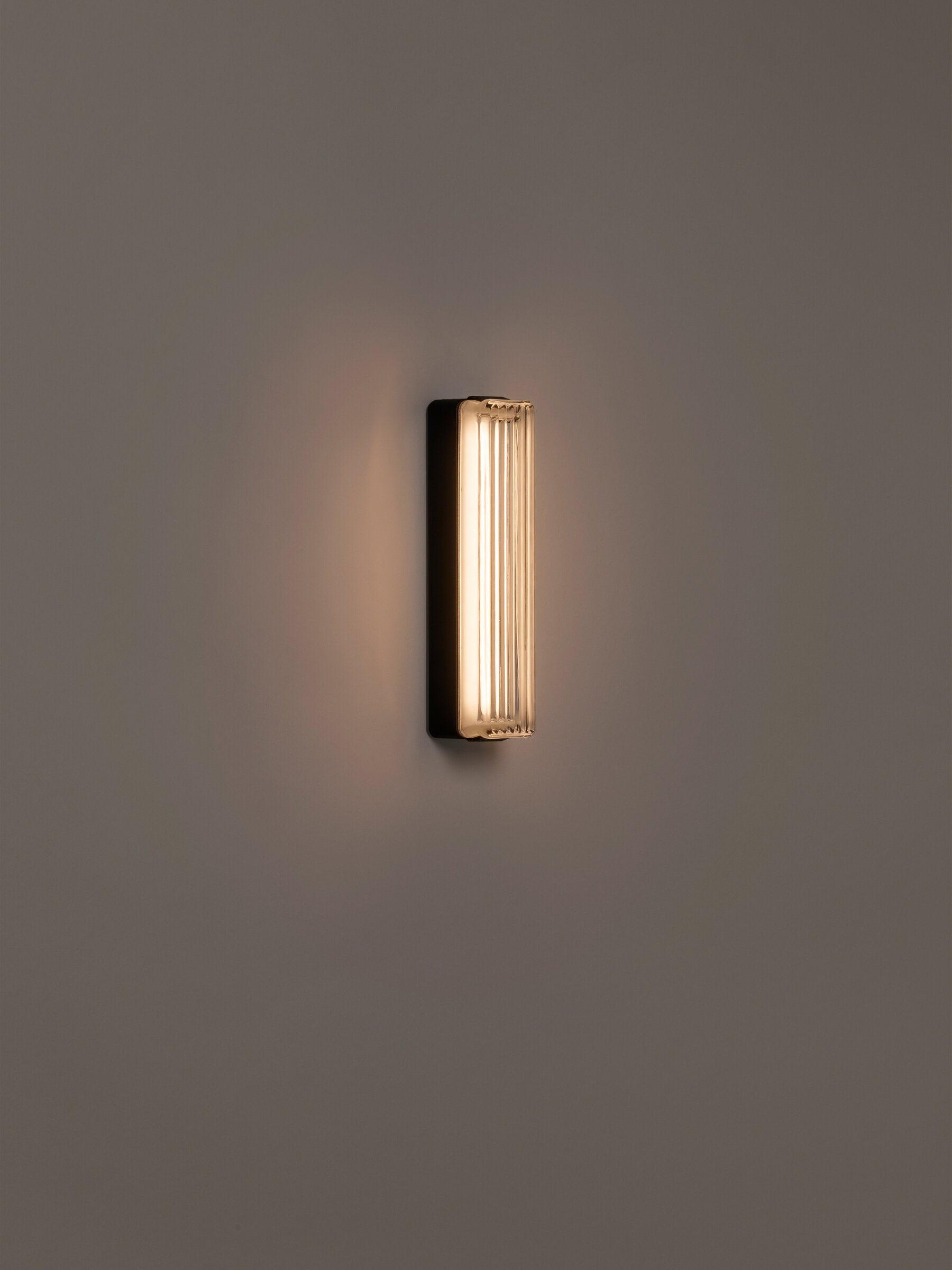 Estadio Singular Wall Lamp & Outdoor