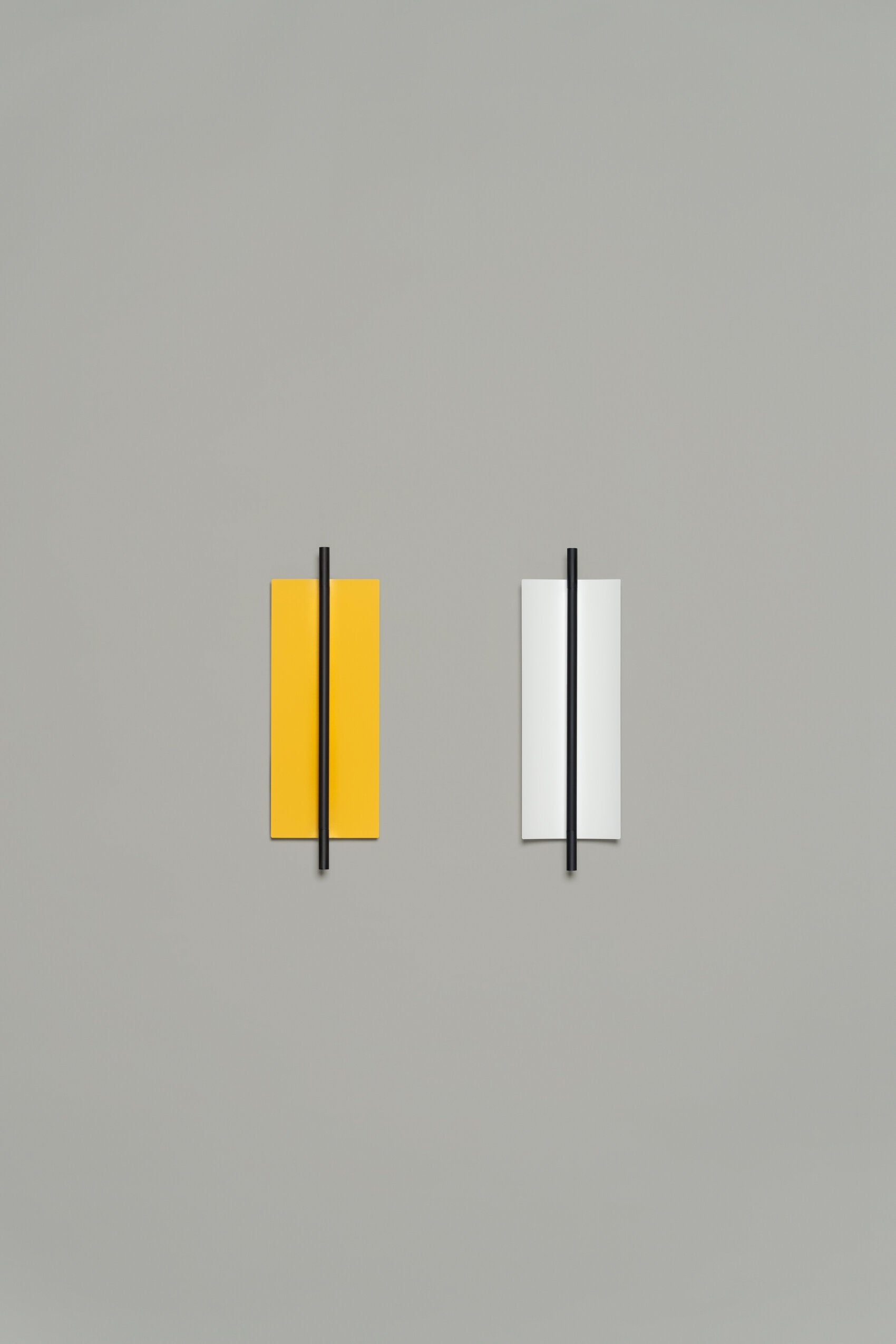 SANTA & COLE - Lámina Dorada 45 Wall Lamp - Tempo