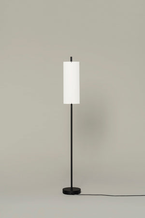 Lámina 45 Floor Lamp