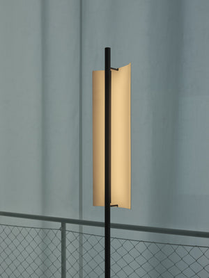 Lámina 45 Floor Lamp