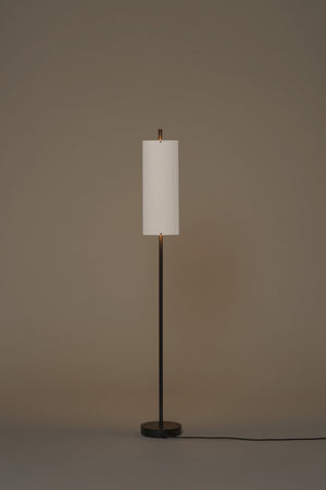 Lámina 45 Floor Lamp