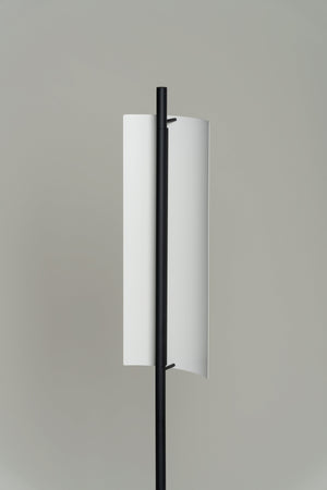 Lámina 45 Floor Lamp