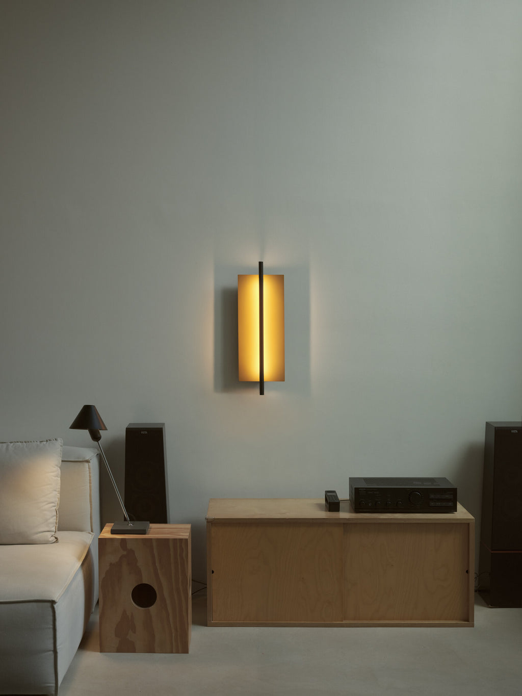 SANTA & COLE - Lámina Dorada 45 Wall Lamp - Tempo