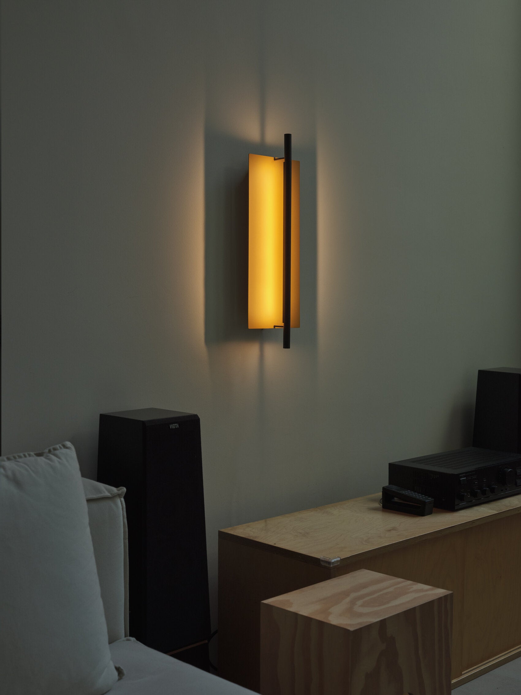 Lámina Dorada 45 Wall Lamp