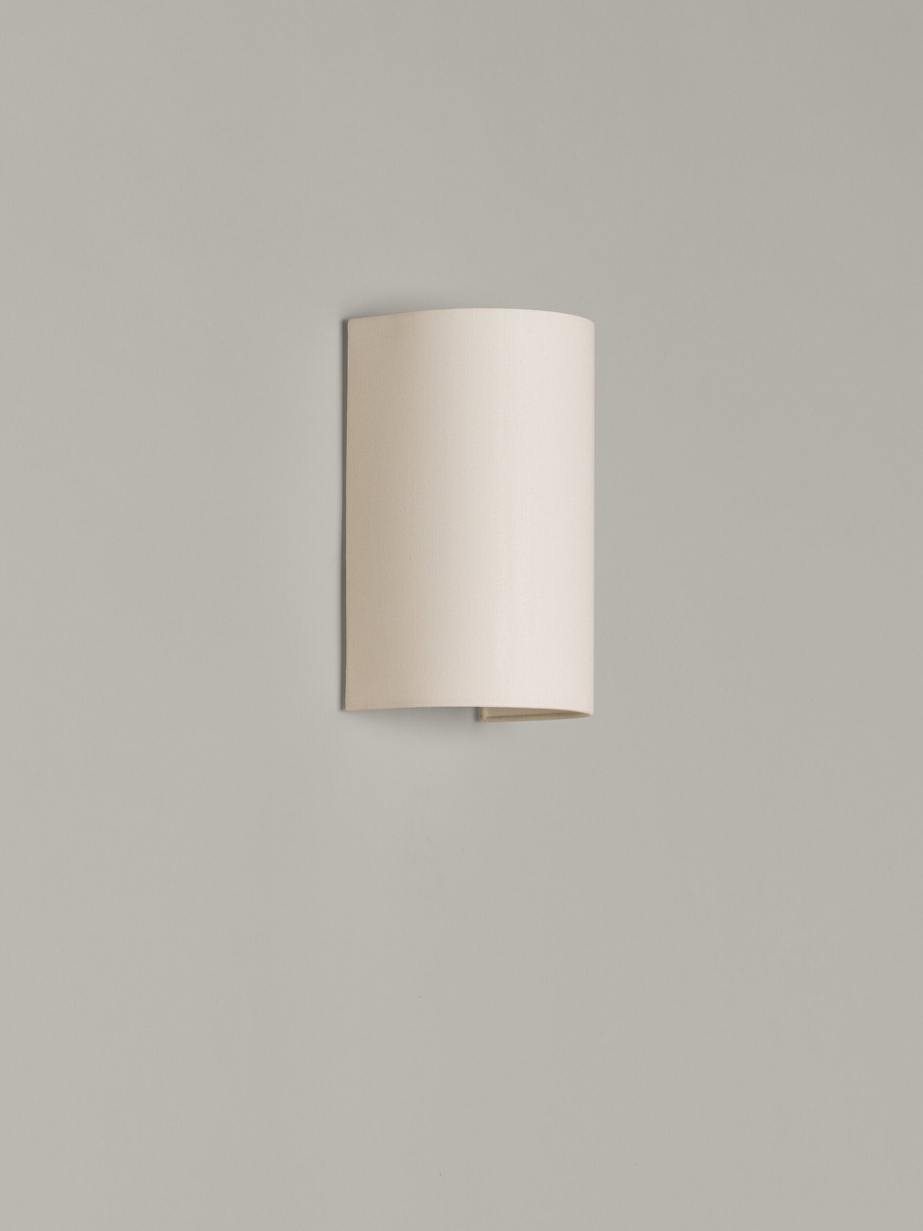 Singular Wall Lamp