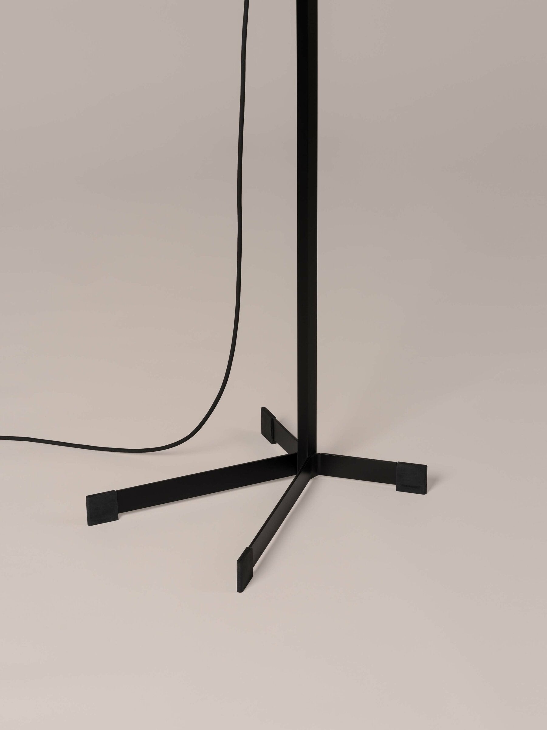 TMC Floor Lamp