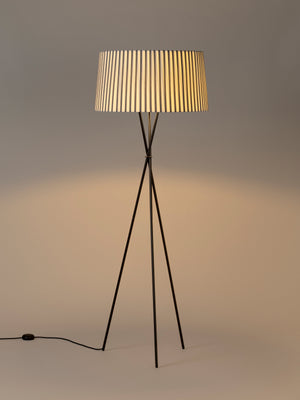 Trípode Floor Lamp