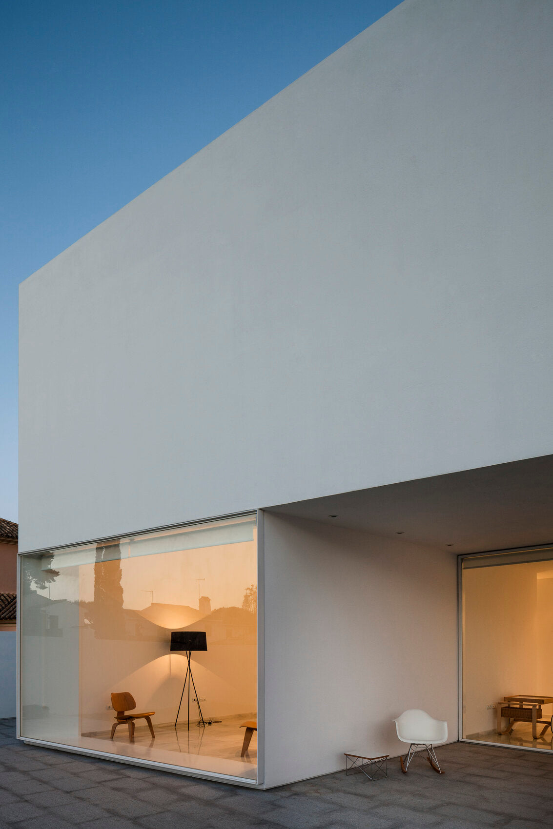 SANTA & COLE - Trípode Floor Lamp - Tempo