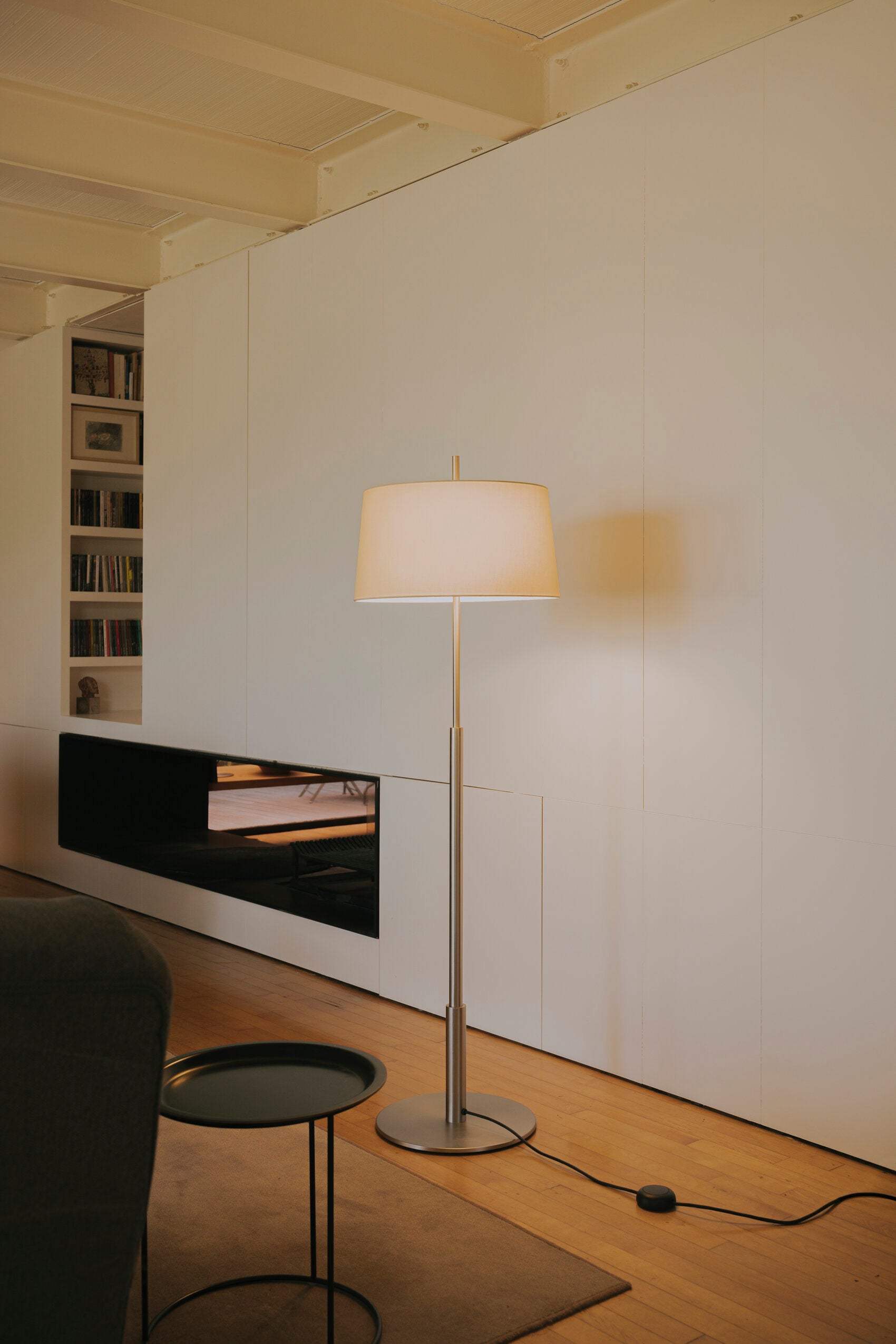 SANTA & COLE - Diana Floor Lamp - Tempo