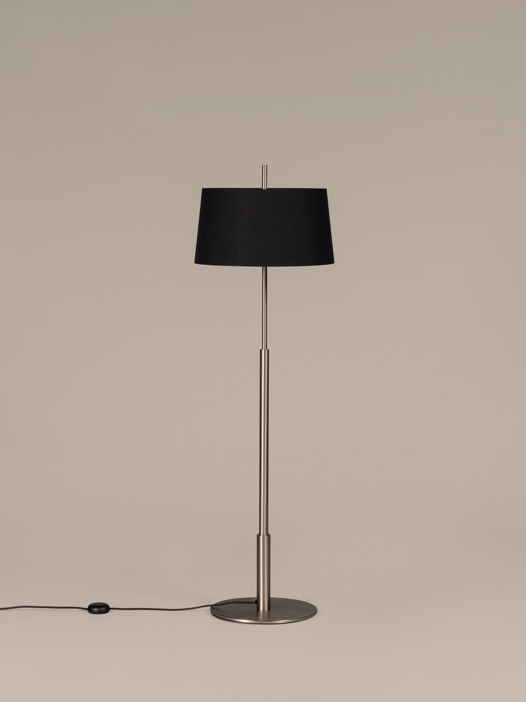 SANTA & COLE - Diana Floor Lamp - Tempo