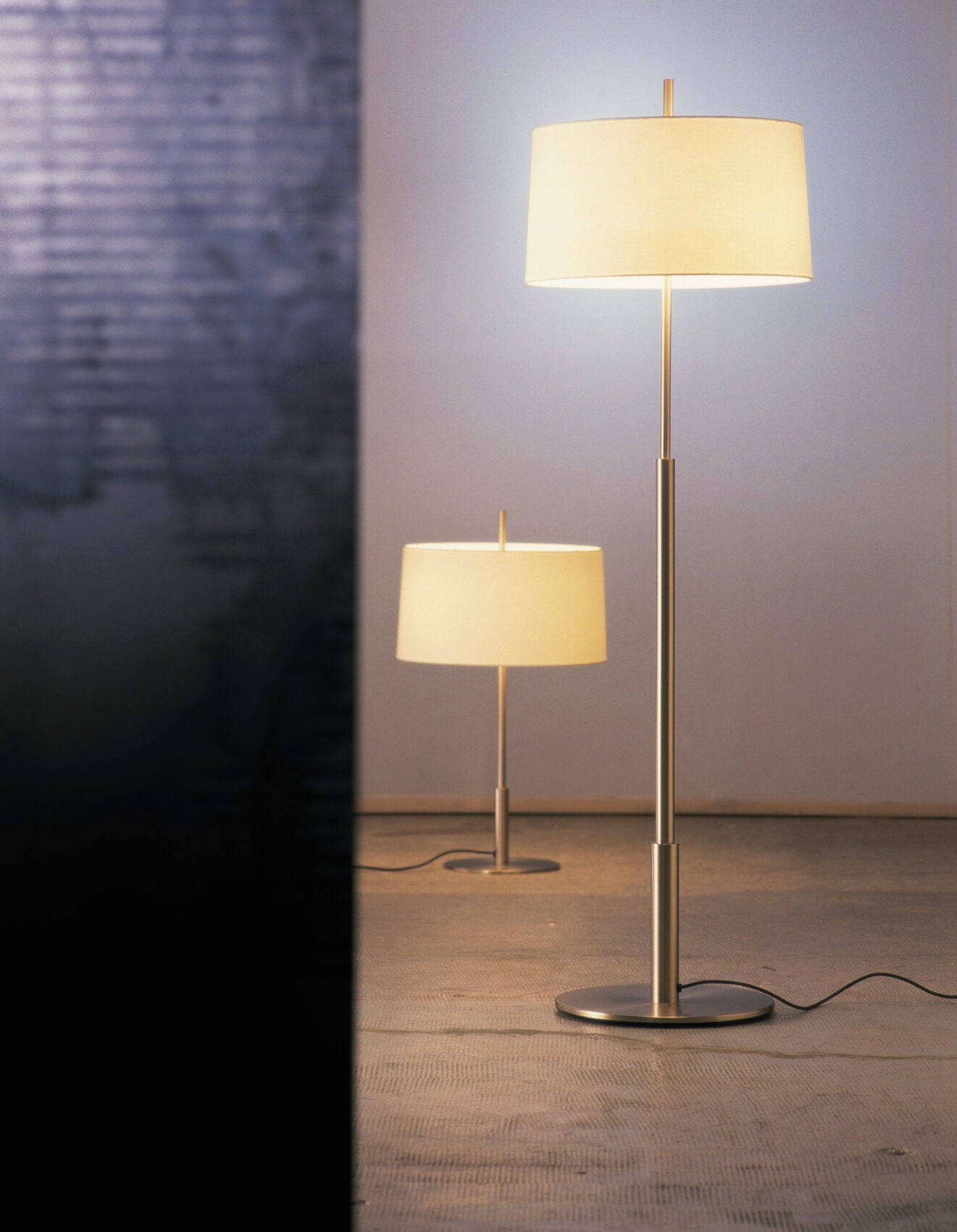 SANTA & COLE - Diana Floor Lamp - Tempo