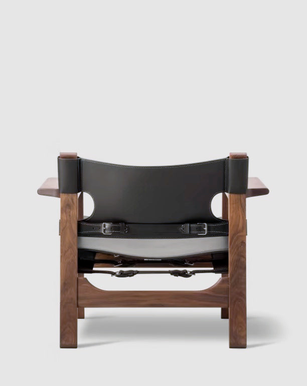 The Spanish Chair | Black Leather, Oiled Walnut - Tempo