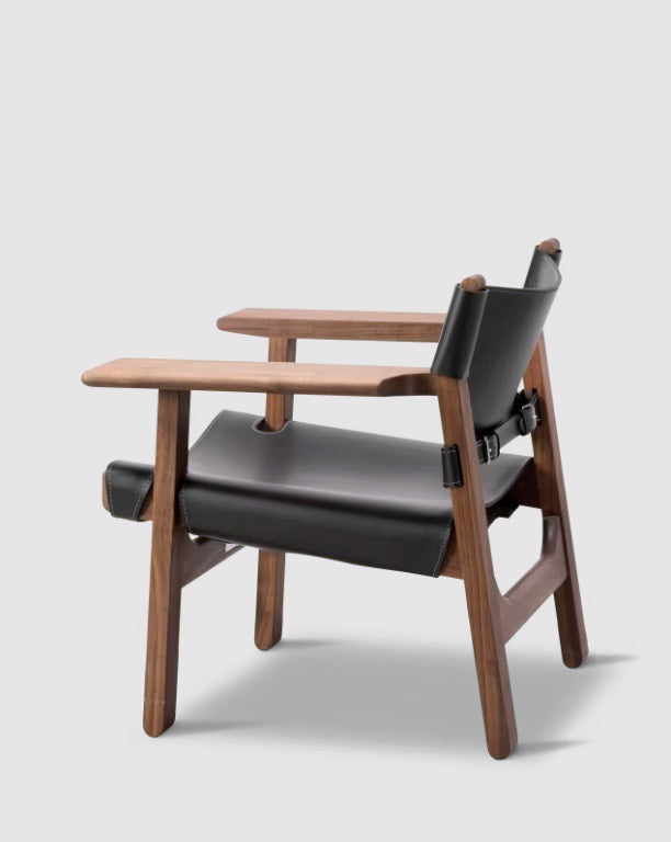 The Spanish Chair | Black Leather, Oiled Walnut - Tempo