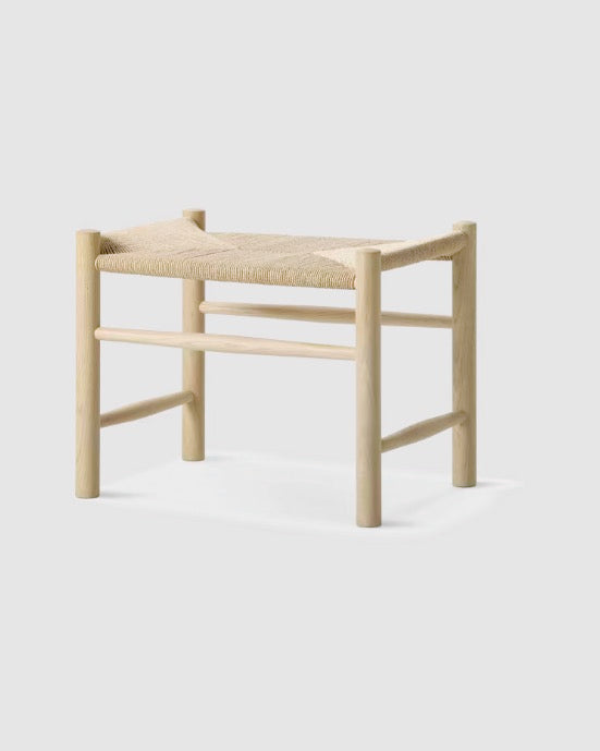 Wegner J16 Stool - Tempo