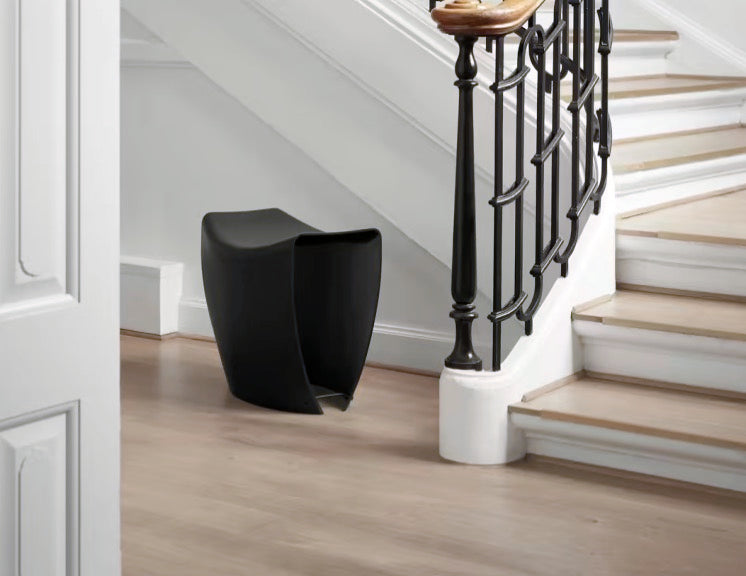 Gallery Stool | Walnut Lacquer or Black Ash - Tempo