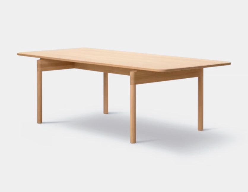 Table à poteaux 225 cm