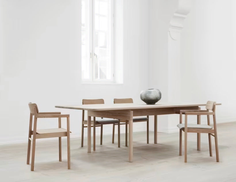 FREDERICIA - Post Table 265 cm - Tempo