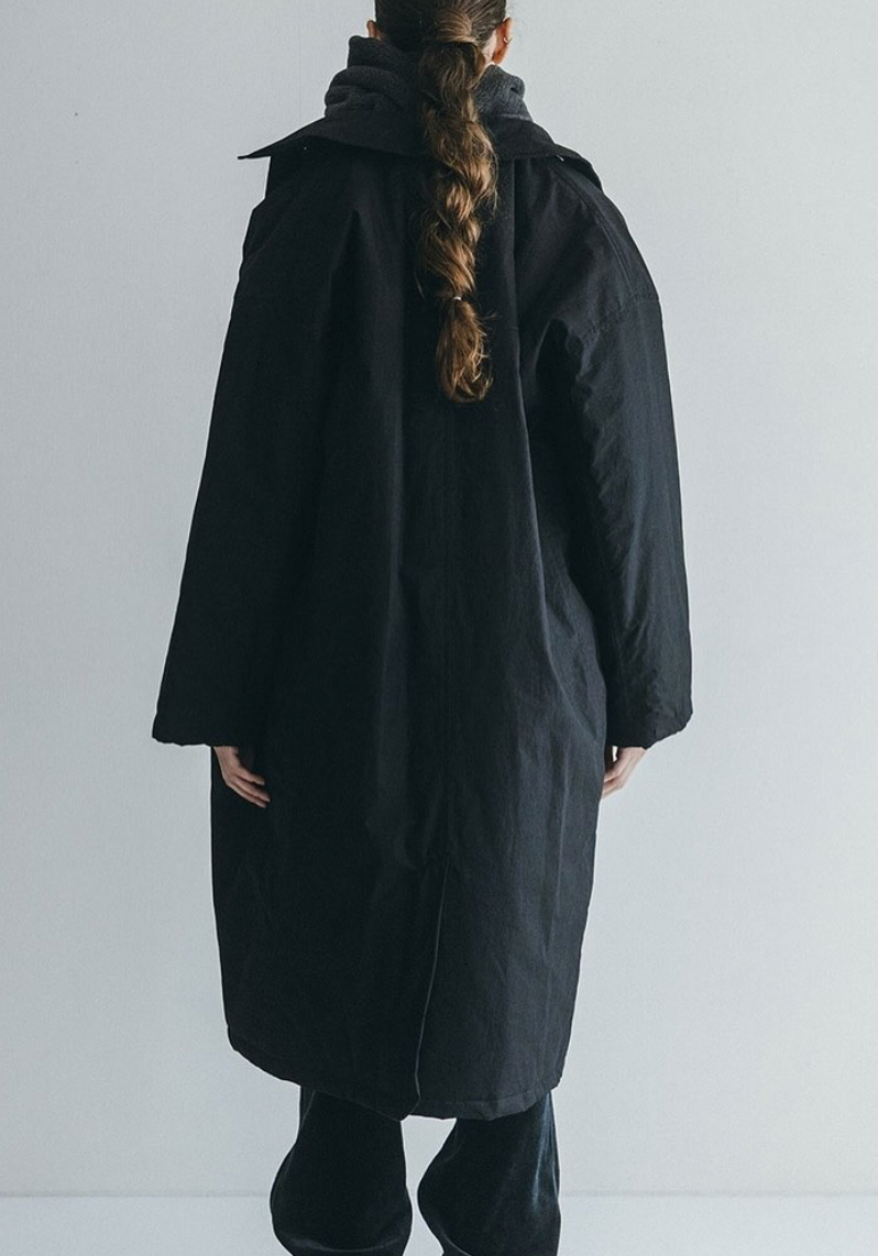FOG LINEN WORK - Mii Thaaii - Amar Cotton Puffer Coat in Black - Tempo