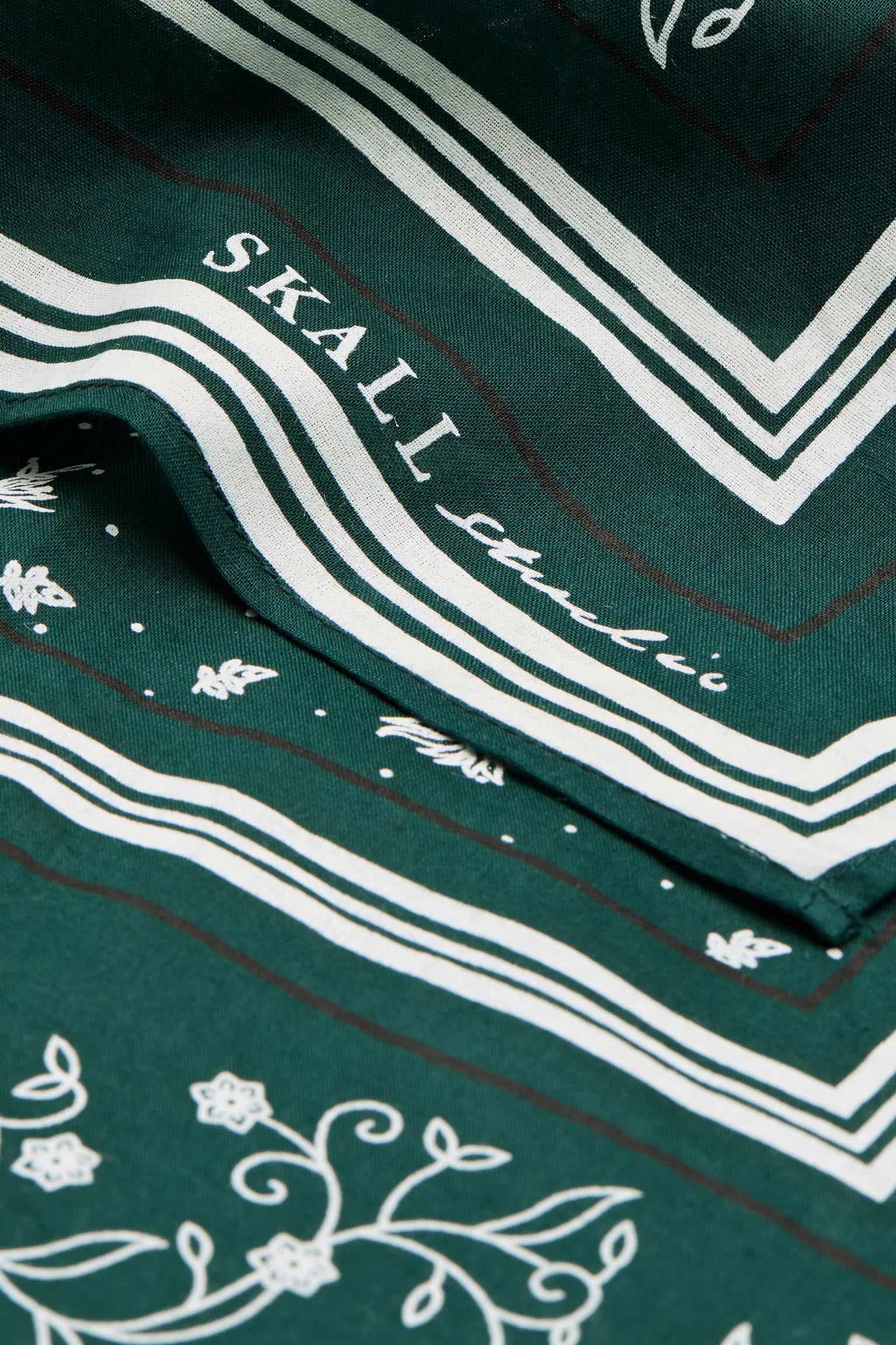 SKALL STUDIO - Skall Organic Cotton Classic Scarf 55x55 in Pine Green - Tempo