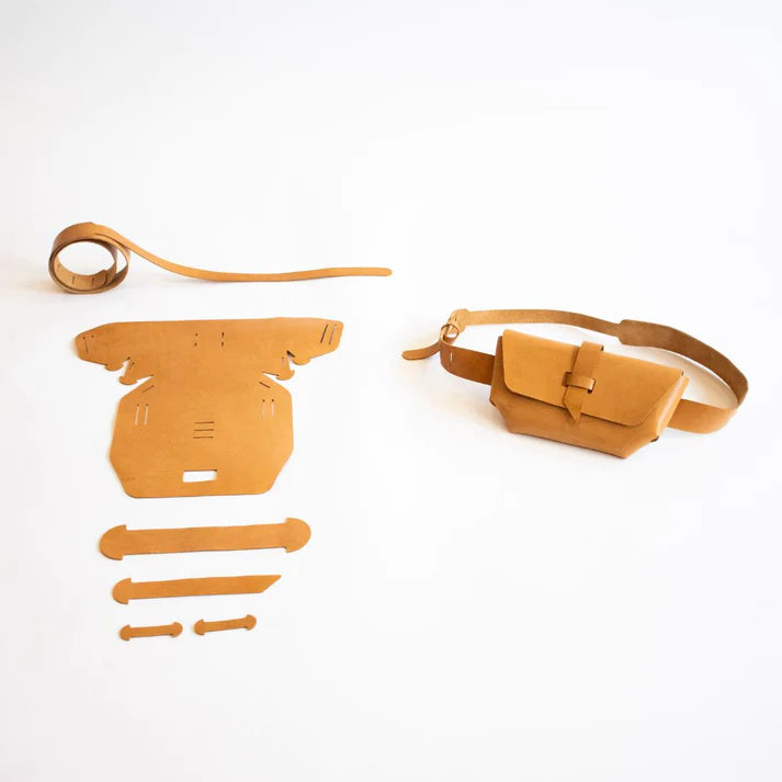 The Belt Bag / Clutch Bag | Vegetable Tanned Leather | Natural - Tempo