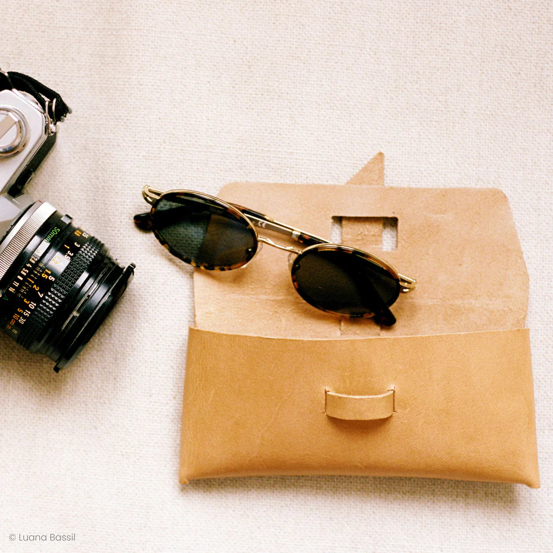 The Eye-Glasses Case / Pen Case | Vegetable Tanned Leather | Black