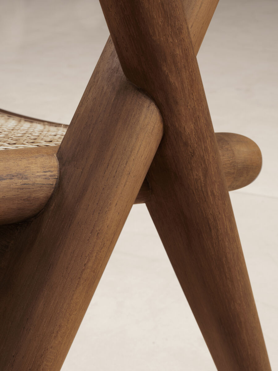 PHANTOM HANDS - Muṅgāru Easy Armchair - Tempo