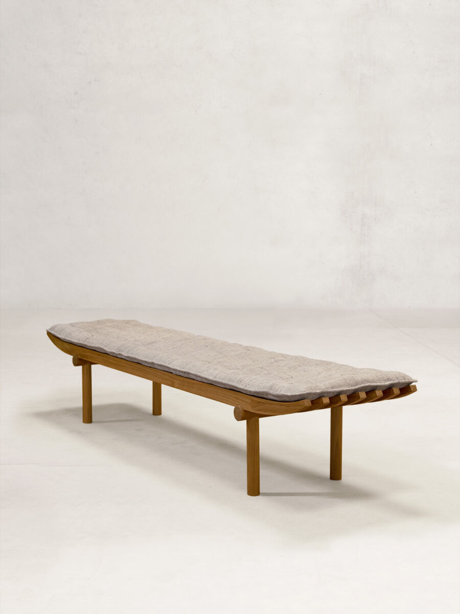 Nandi Bench by Klemens Grund - Tempo