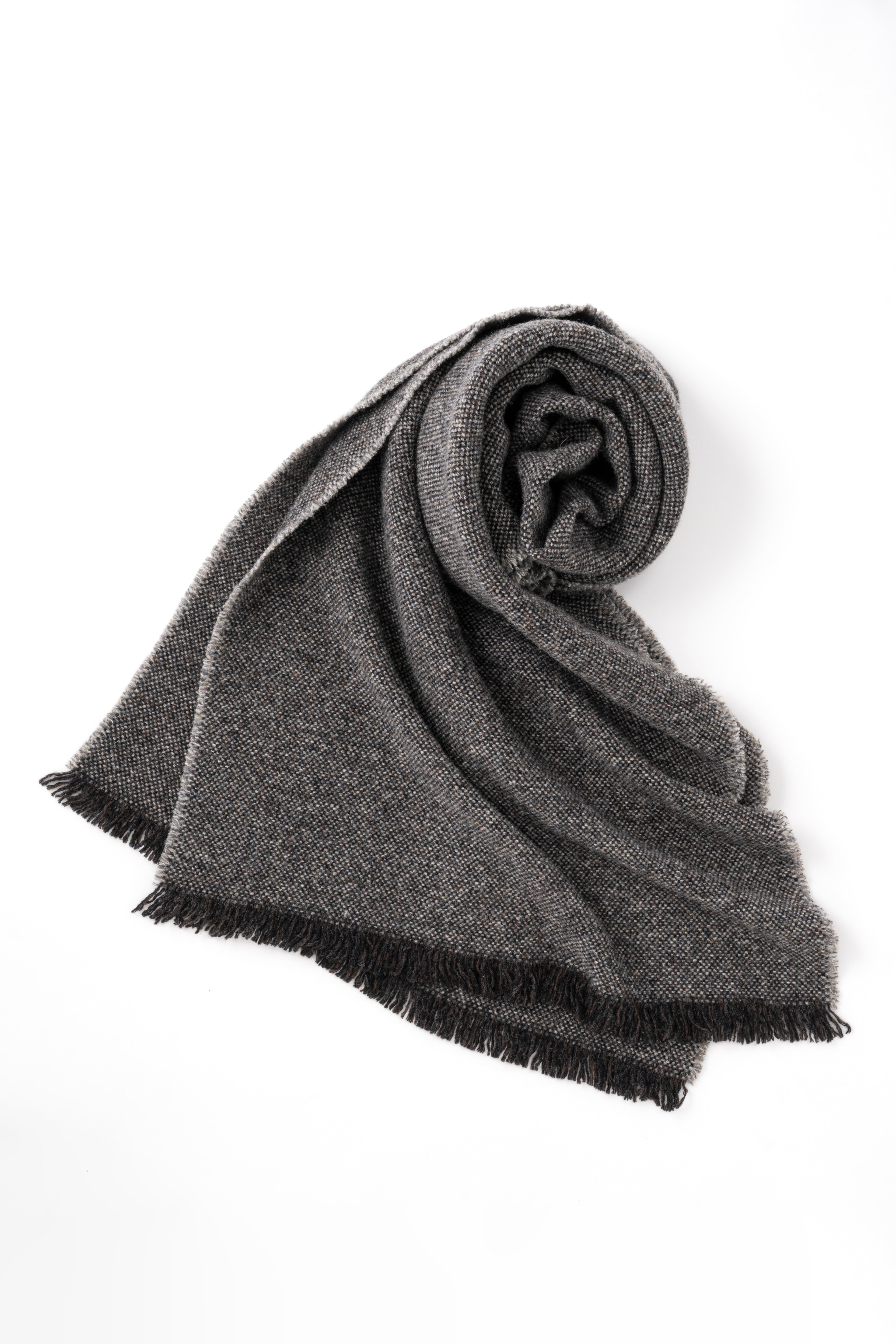 YOKO SAKAMOTO - WOOL LONG SCARF IN CHARCOAL - Tempo