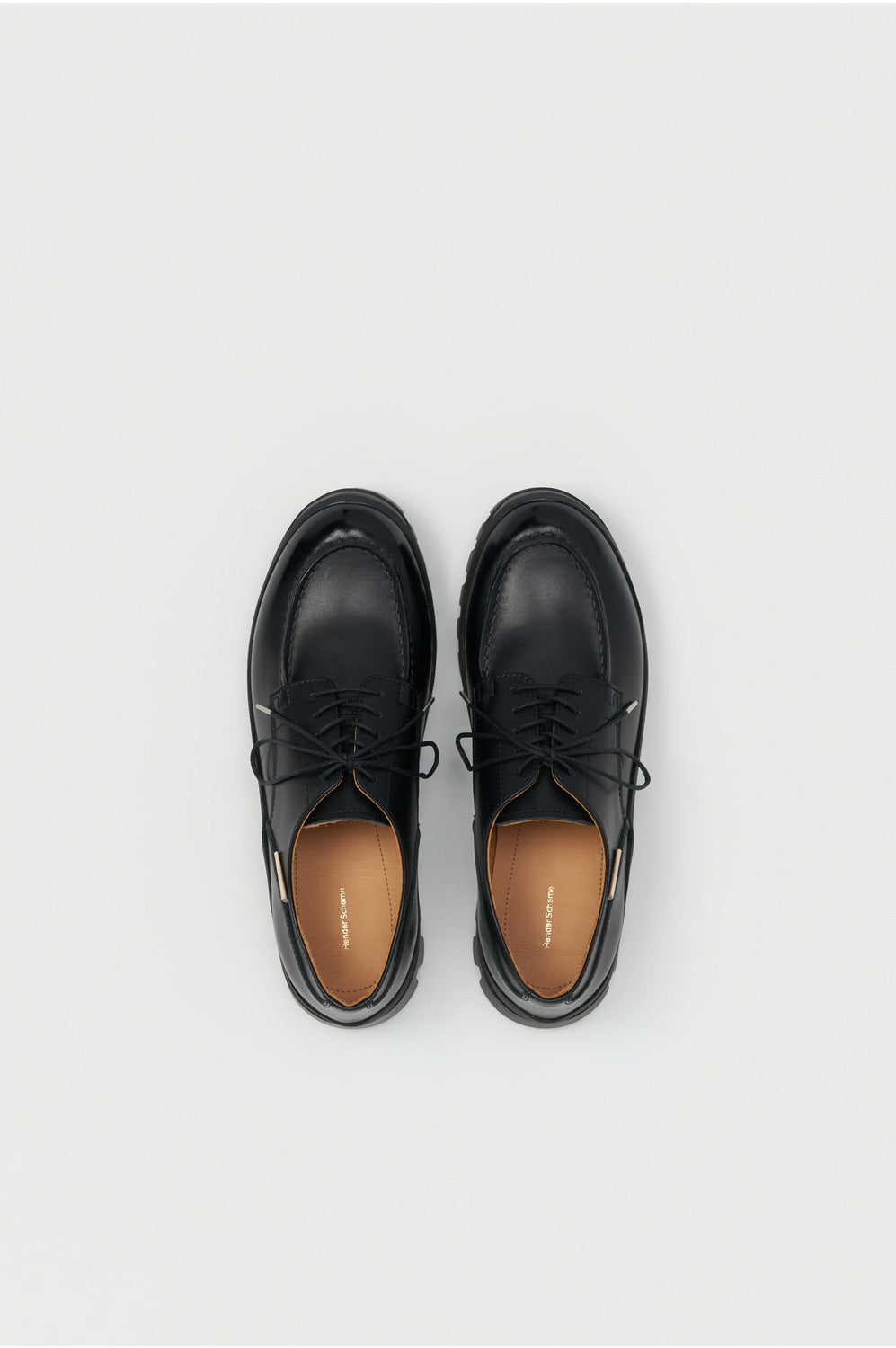 Hender Scheme - Derby #2146 in Black - Tempo